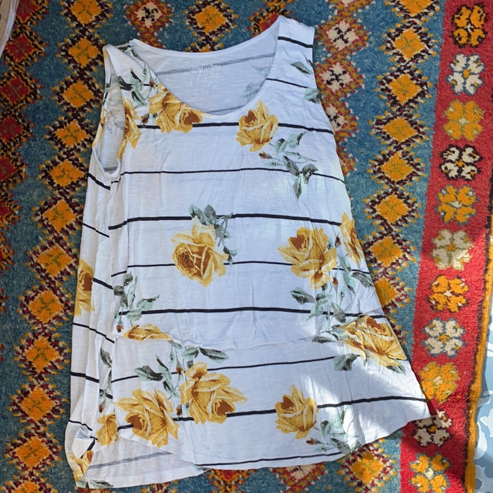 COPY - Latched Mama Nursing Tank Yellow Flowers L